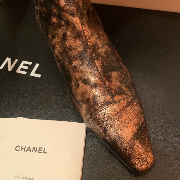 CHANEL Knee High Boots size 40 or 10B - Picture 5 of 10